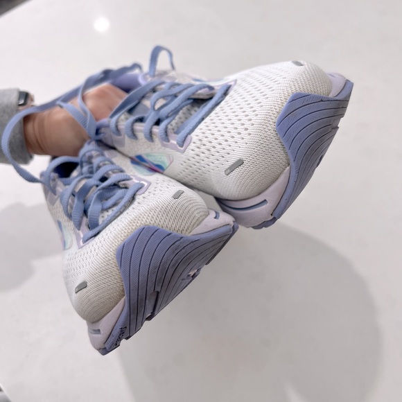 Brooks Ghost 14 Running Shoe - Picture 6 of 15